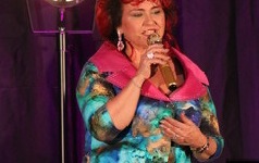 Wokalistka Bernadeta Kowalska