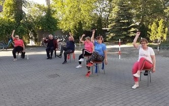 Ćwiczenia rehabilitacyjne senior&oacute;w