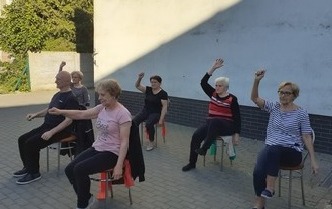 Ćwiczenia rehabilitacyjne senior&oacute;w