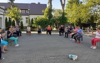 Ćwiczenia rehabilitacyjne senior&oacute;w
