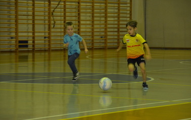 Zdjęcie przedstawia piłkarzy junior&oacute;w lkp pieczarka