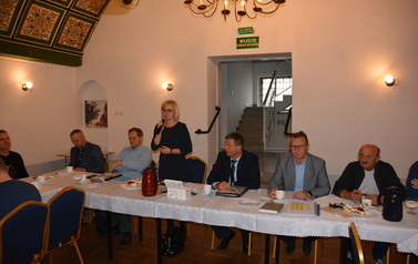 Zebranie koła wędkarskiego karaś przem&oacute;wienie Pani Burmistrz