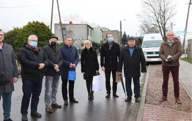 Przekazanie nowej karetki dla Grodziskiego Szpitala