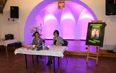 Z poezją mi do twarzy spotkanie z pisarką