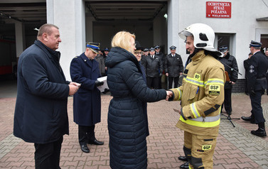 Przekazanie wozu strażackiego OSP Wielichowo