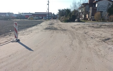 Zakończenie remontu drogi gminnej ul. Kwiatowej w Wielichowie