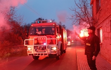 Nieodpłatne przekazanie samochodu pożarniczego marki Lublin
