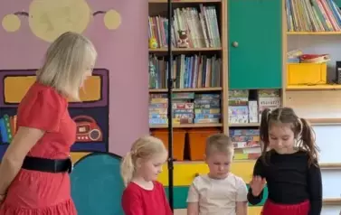 spotkaniu z bohaterką bajek Anity Głowińskiej &ndash; Kicią Kocią