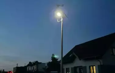 lampa solarna w m Łubnica