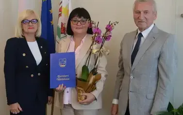 Powierzenie obowiązk&oacute;w dyrektorskich i awanse zawodowe 