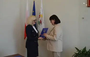 Powierzenie obowiązk&oacute;w dyrektorskich i awanse zawodowe 