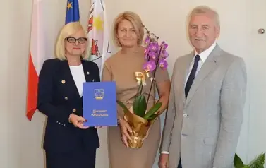 Powierzenie obowiązk&oacute;w dyrektorskich i awanse zawodowe 