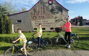 Rafal_Adam_Katarzyna_Kryszak_mural_Sniaty