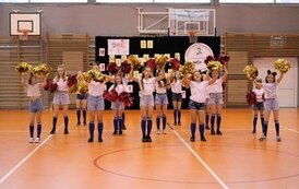 Zesp&oacute;ł cheerleaderek "Czirczerki"