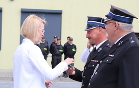 Przekazanie nowego samochodu ratowniczo-gaśniczego dla Ochotniczej Straży Pożarnej Wilkowo Polskie