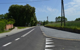 Zdjęcie przestawia drogę