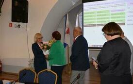 zdjęcie przedstawia sesję rady miejskiej wielichowa - absolutorium dla Burmistrza Wielichowa