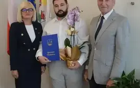 Powierzenie obowiązk&oacute;w dyrektorskich i awanse zawodowe 