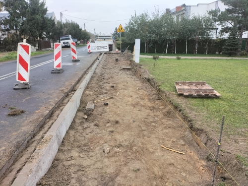 Przebudowa drogi wojew&oacute;dzkiej nr 312 w&nbsp;m. Ziemin polegająca na&nbsp;budowie drogi dla rower&oacute;w