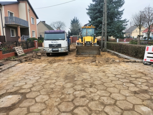 Remont odcinka drogi ul. Plac Powstańc&oacute;w Wielkopolskich w&nbsp;miejscowości Wielichowo &ndash; etap III