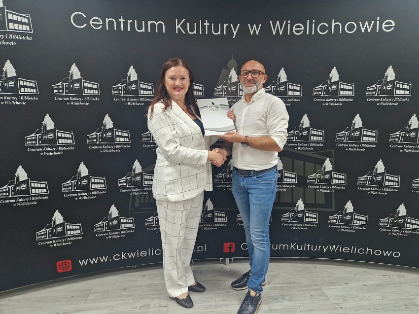 Umowa na&nbsp;remont biblioteki w&nbsp;Centrum Kultury w&nbsp;Wielichowie podpisana